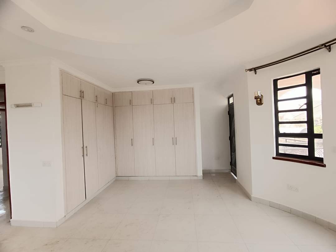 4-Bedroom+DSQ