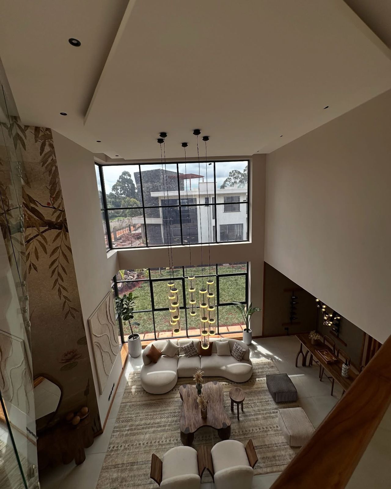 4 Bedroom and Dsq