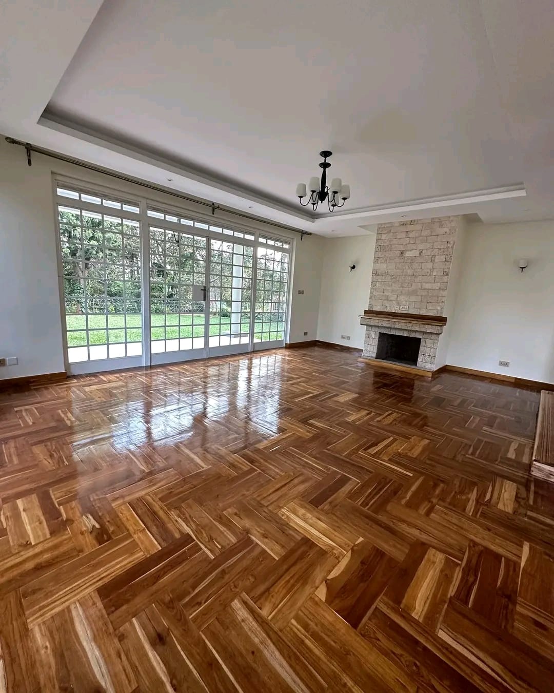 4-Bedroom+DSQ