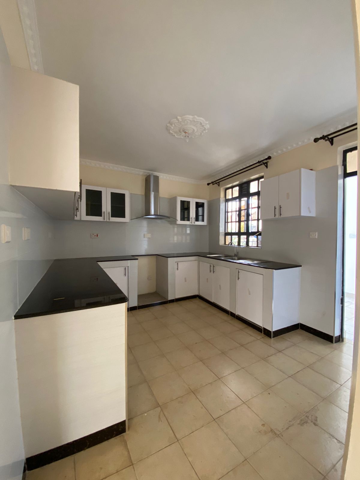 4-Bedroom