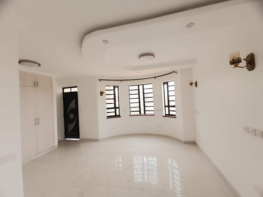 4-Bedroom+DSQ