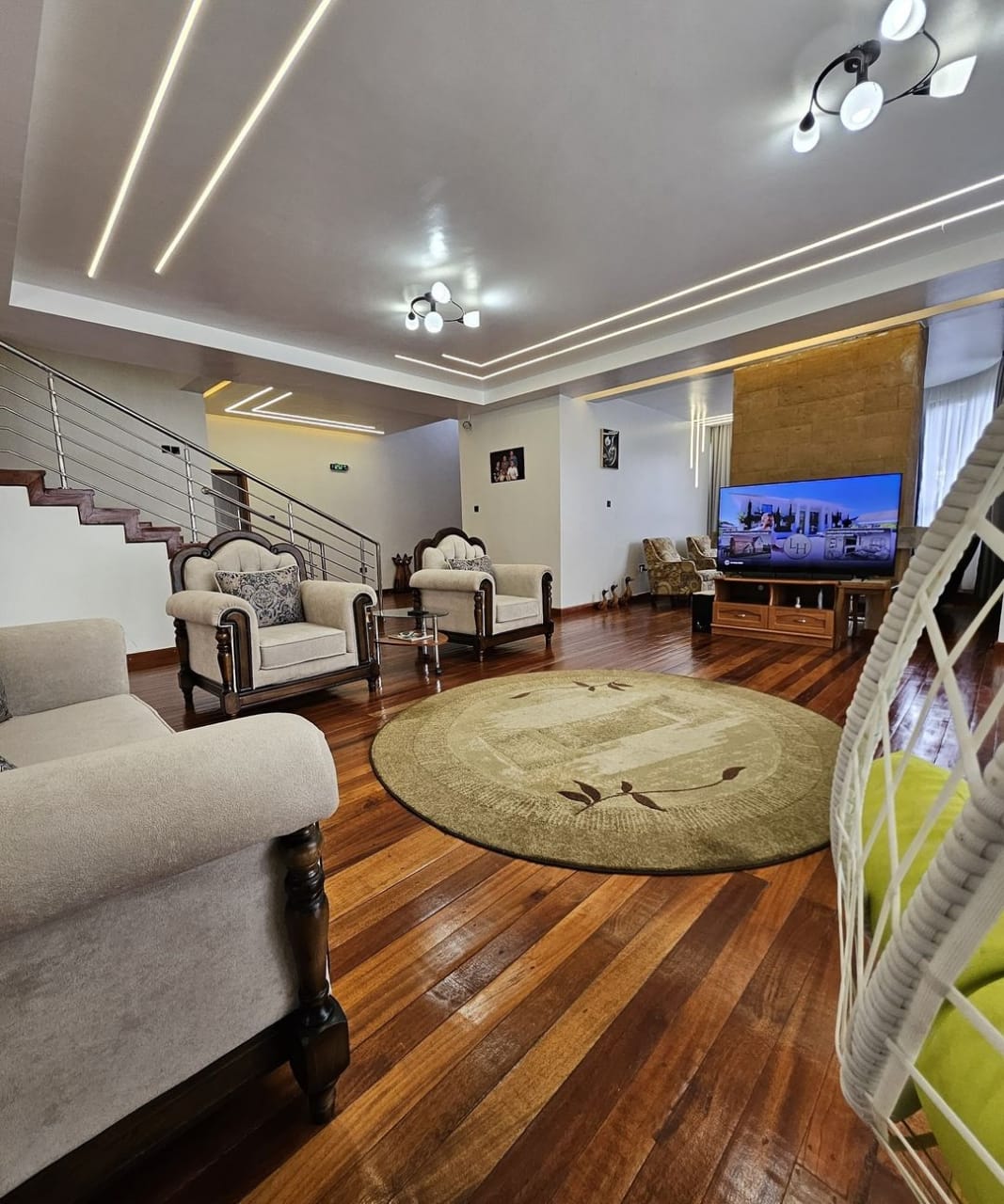 6-Bedroom+DSQ