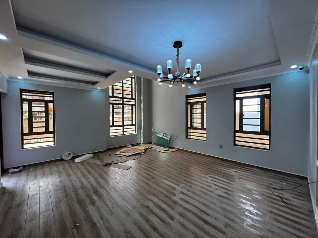 4-Bedroom+DSQ