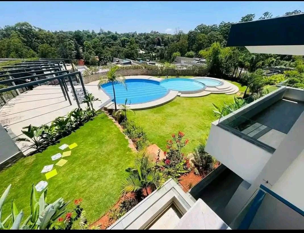 5 Bedroom Villa