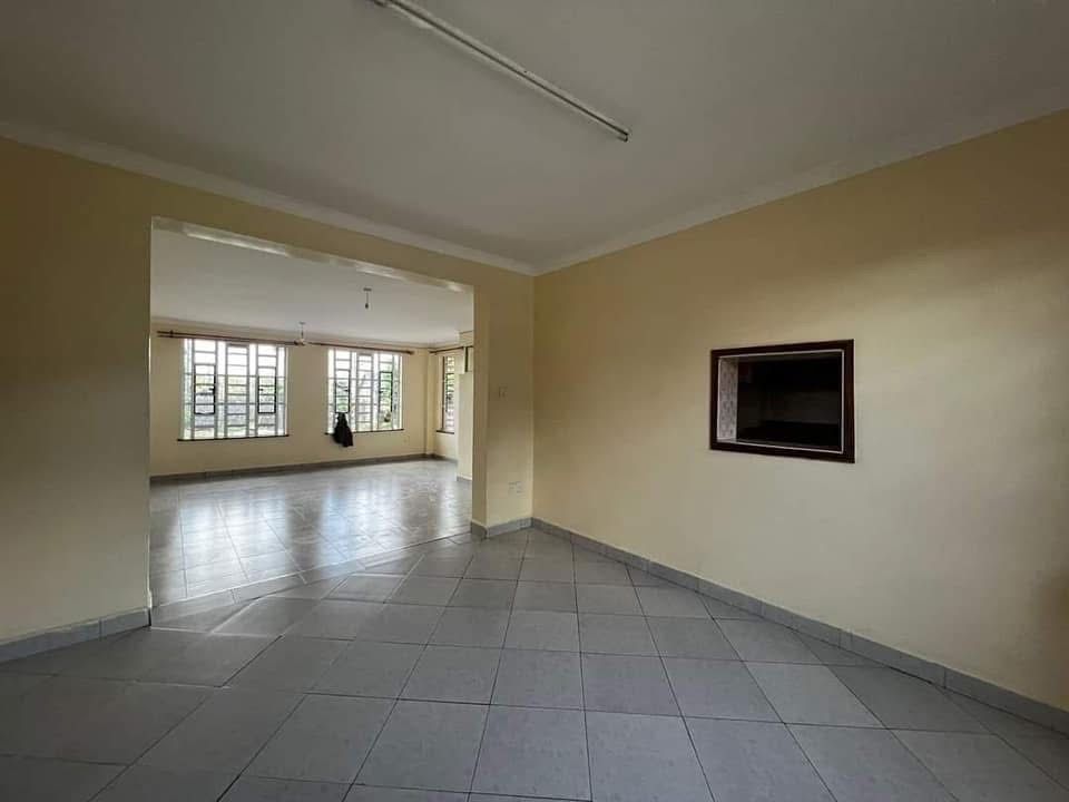 magnificent 4 bedroom house in Membley Estate