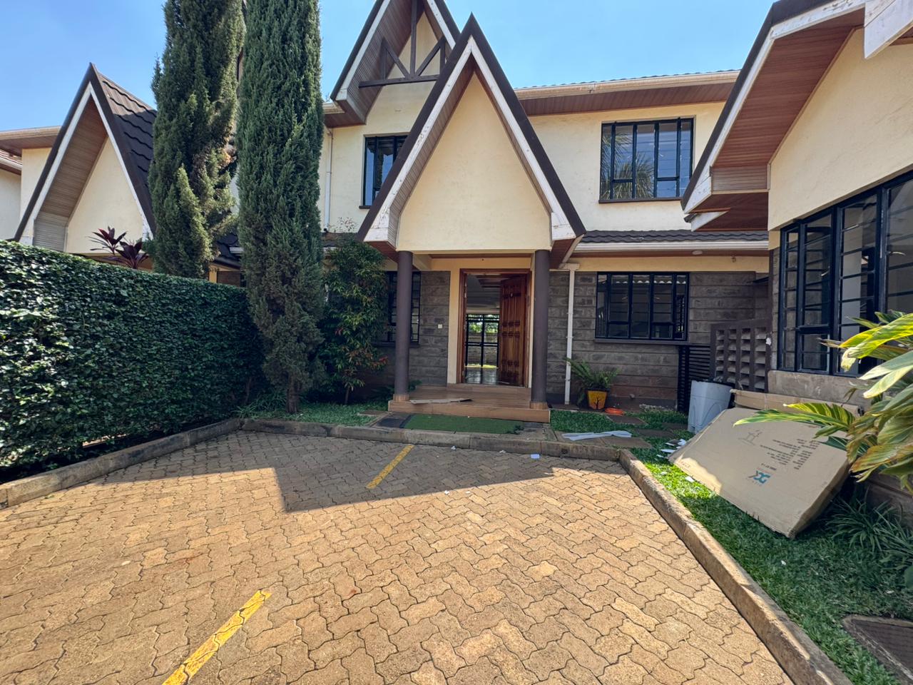 modern 4 bedroom plus staff quater in a gated community