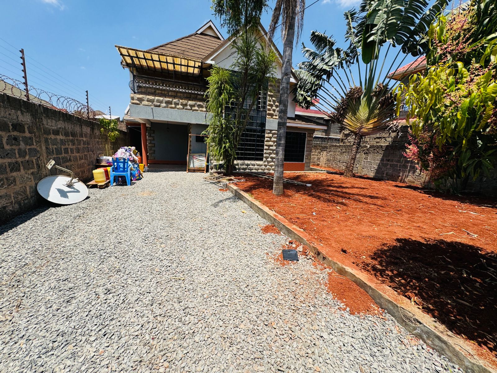 4 Bedroom Villa  For Rent in Membley
