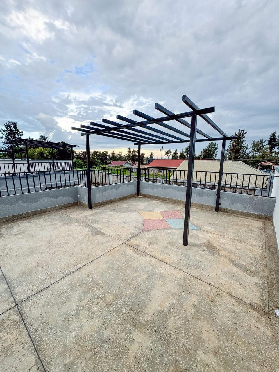 4 Bedroom Townhouse