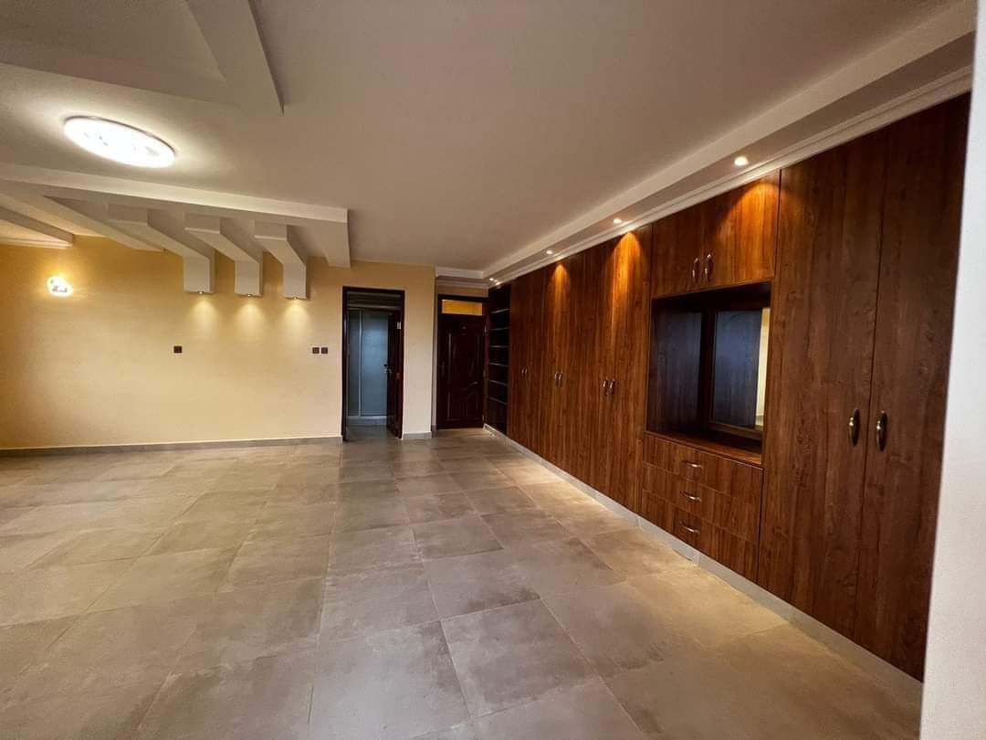 4-Bedroom+DSQ