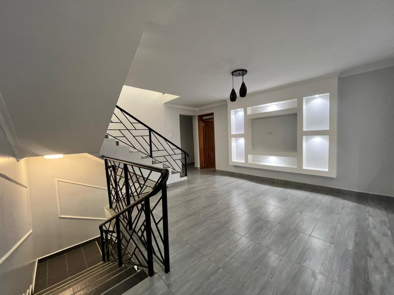 4 Bedroom Villa