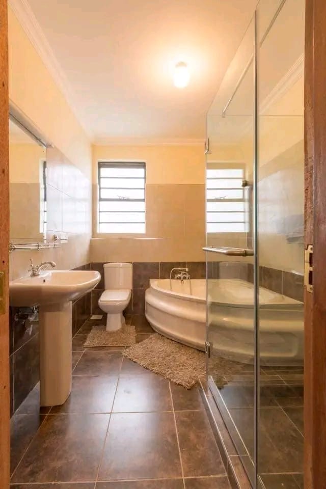 4-Bedroom