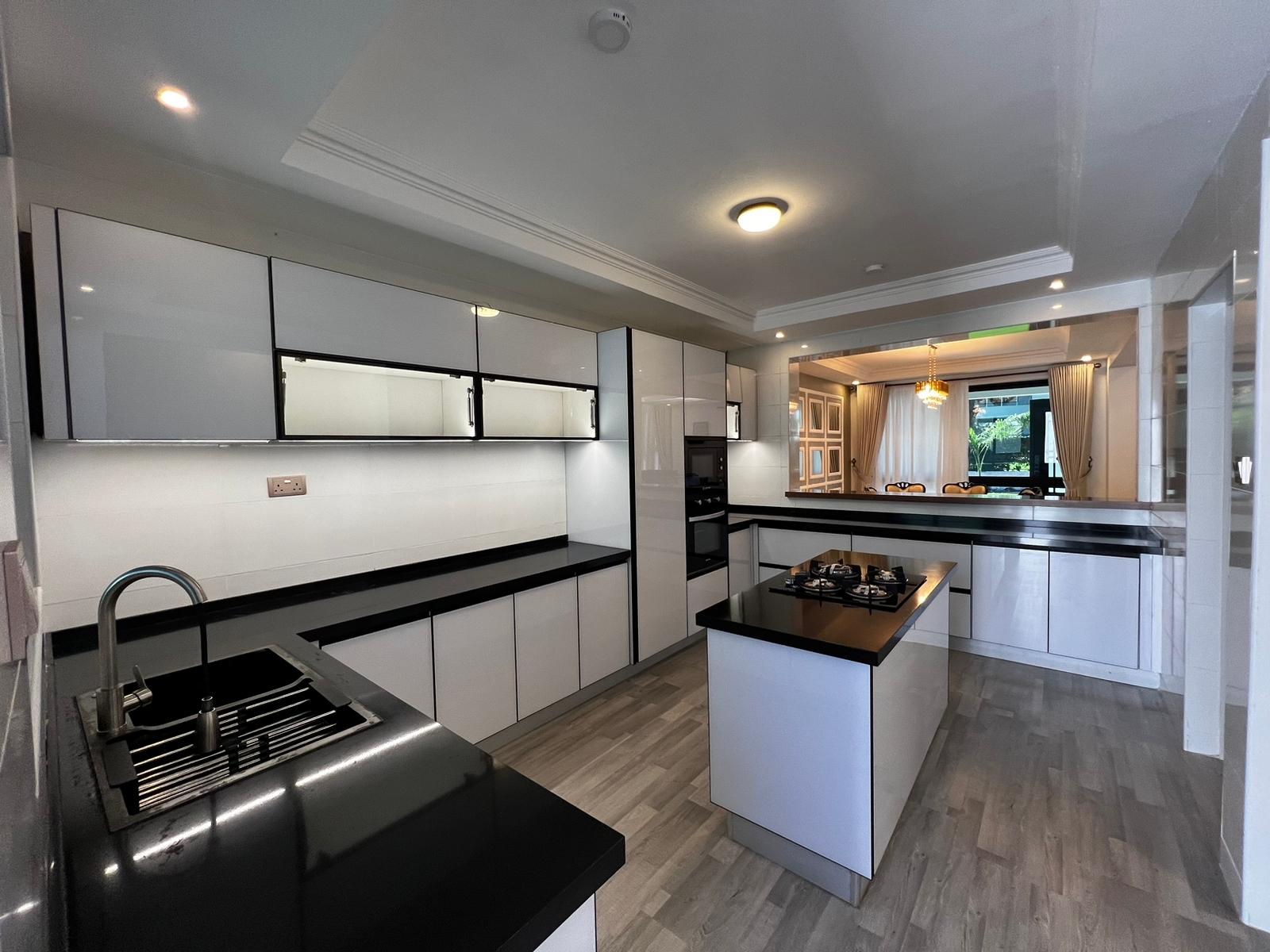 4-Bedroom+DSQ