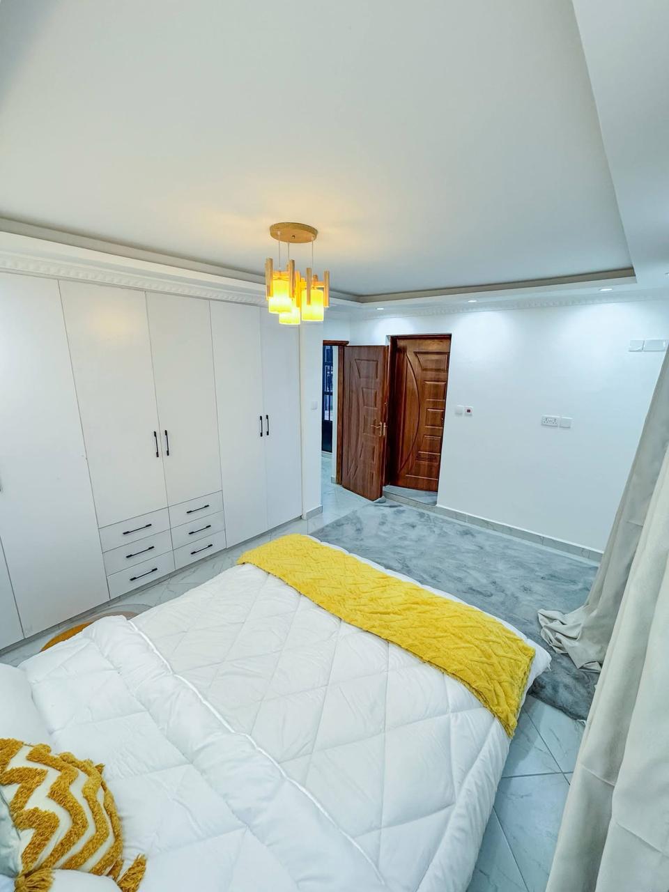 4 Bedroom Townhouse