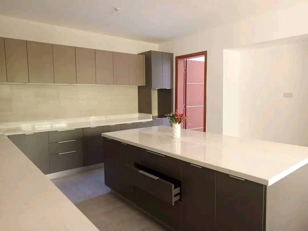 5 Bedroom
