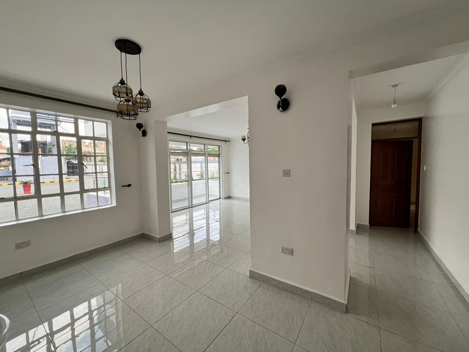 3-bedroom semi-Apartment